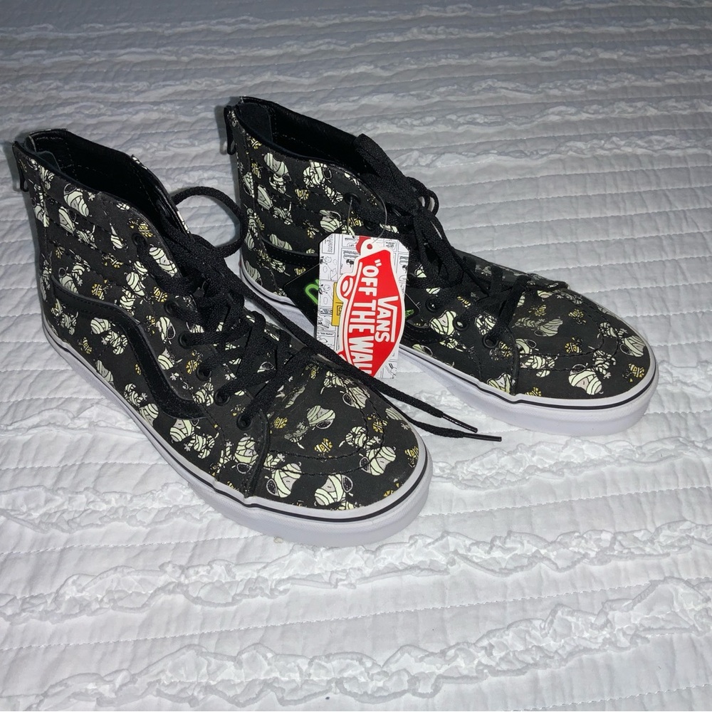 Vans Peanuts Snoopy High Top Sneakers